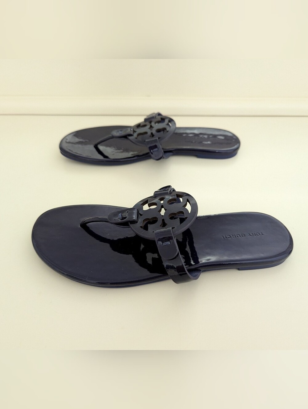 NWOT! Tory Burch Miller Sandal In Dark Blue Patent Leather Size 7.5 - Picture 5 of 15